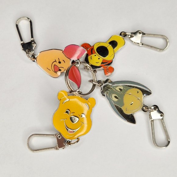 Vintage Enamel Disney Winnie The Pooh & Friends Keyring Charms Keychain - Picture 1 of 3